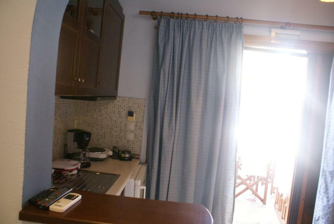 Nostos Rooms Amoliani Bagian luar foto